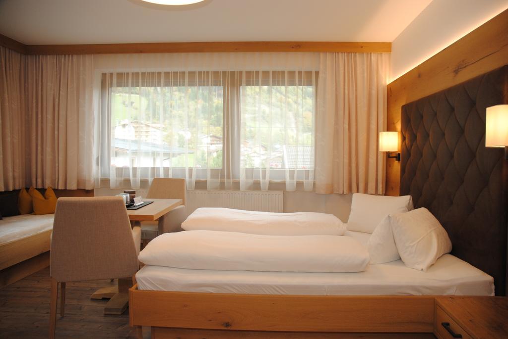 Gaestehaus Pirker Финкенберг Экстерьер фото